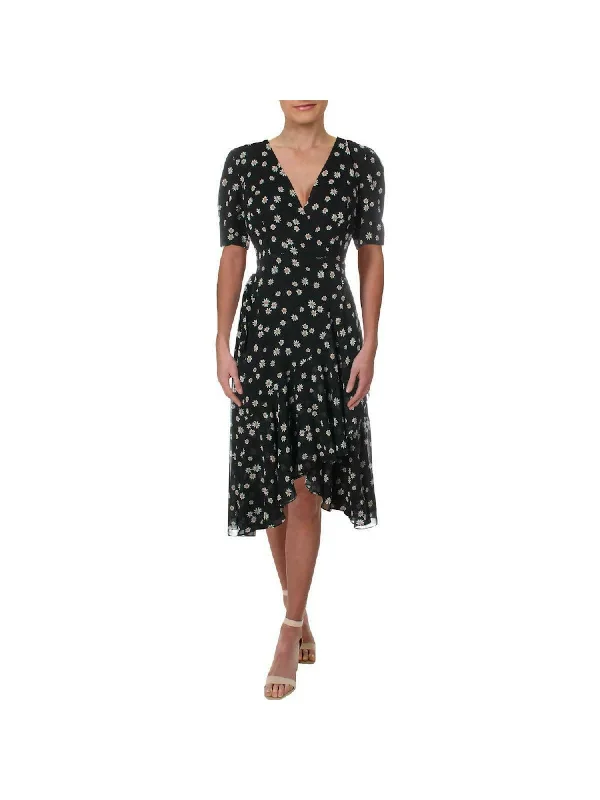 Markdowns FAME AND PARTNERS Womens Black Floral Short Sleeve V Neck Below The Knee Evening Fit + Flare Dress Markdowns FAME AND PARTNERS Womens Black Floral Short Sleeve V Neck Below The Knee Evening Fit + Flare Dress