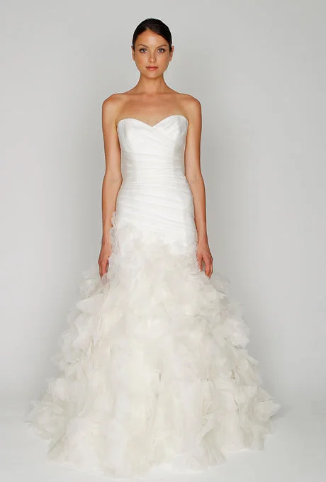Year-End Clearance Monique Lhuillier BL 1213