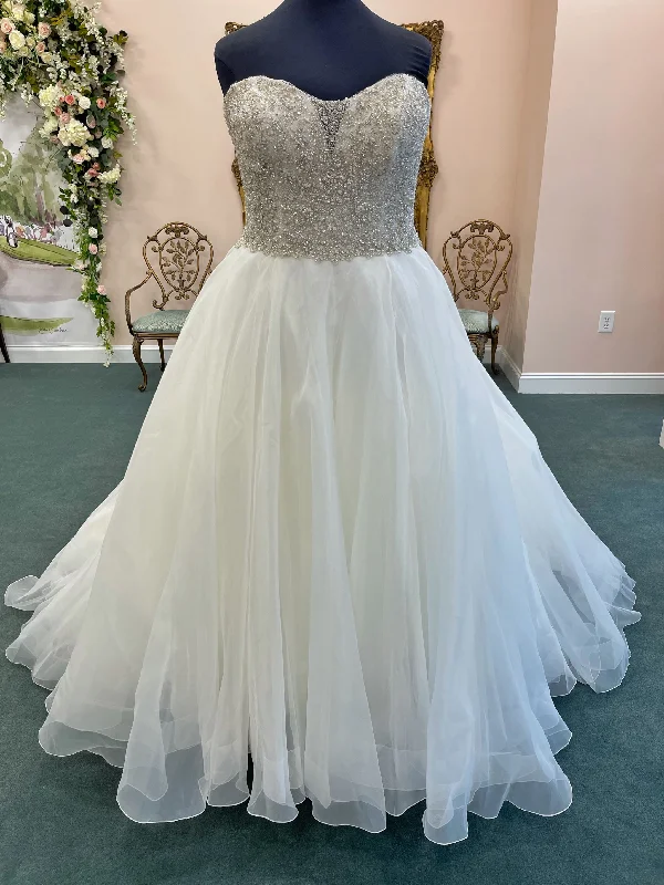Deal of the Day Casablanca Chelsi 2379