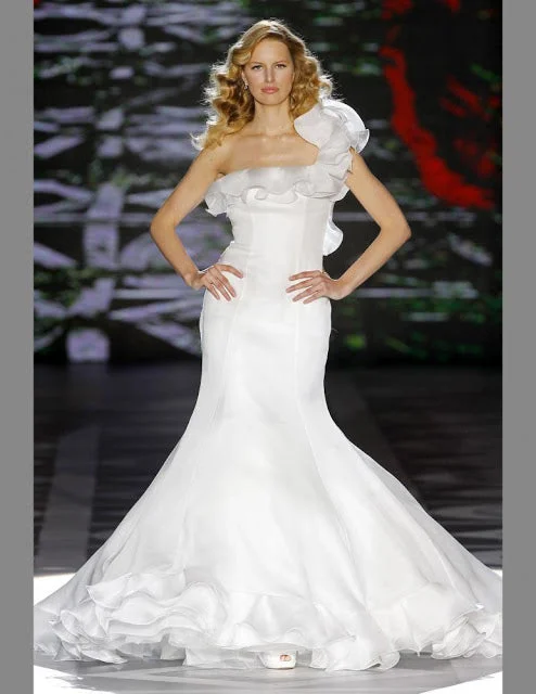 Can't Miss Pronovias Pronovias: Arpa