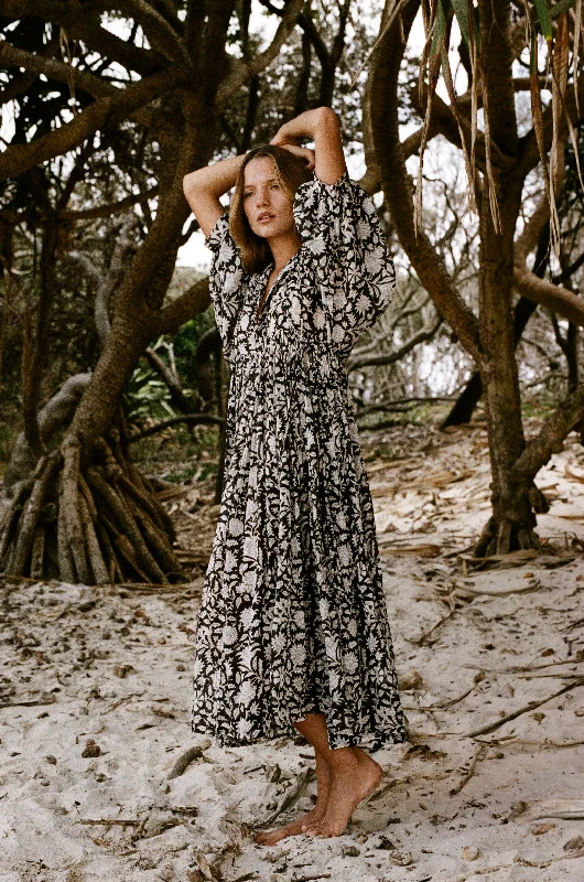 Special Price Kyra Midi Dress ~ Pepper