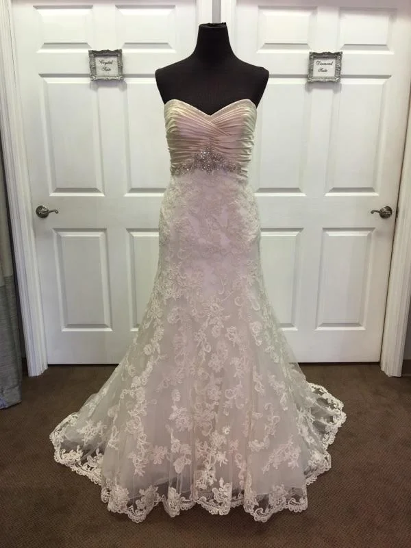 Crazy Deals Casablanca Couture  B.047