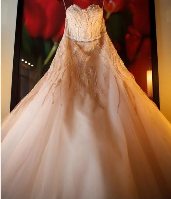 YEAR-End Clearance Monique Lhuillier Candy