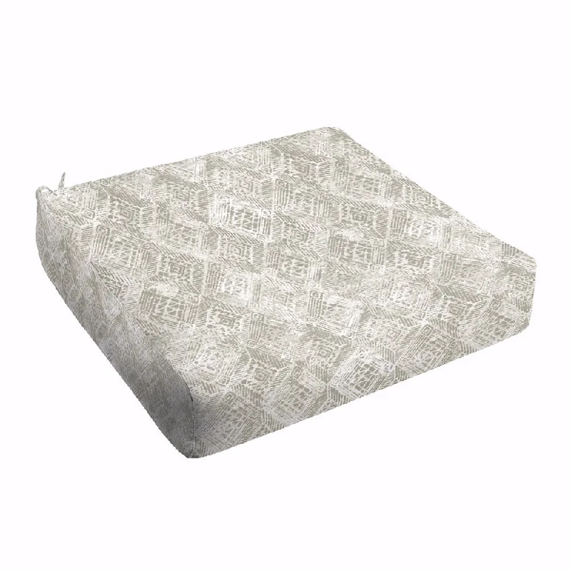 Today’s Deal Fellows Grey and White Indoor/ Outdoor 22.5 inch Round Front Cushion