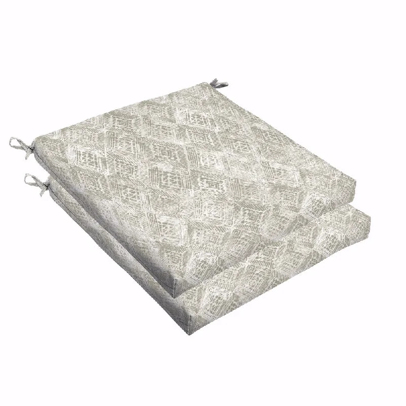 Instant Savings Fellows Grey and White Indoor/ Outdoor Chair Bristol Cushion Set