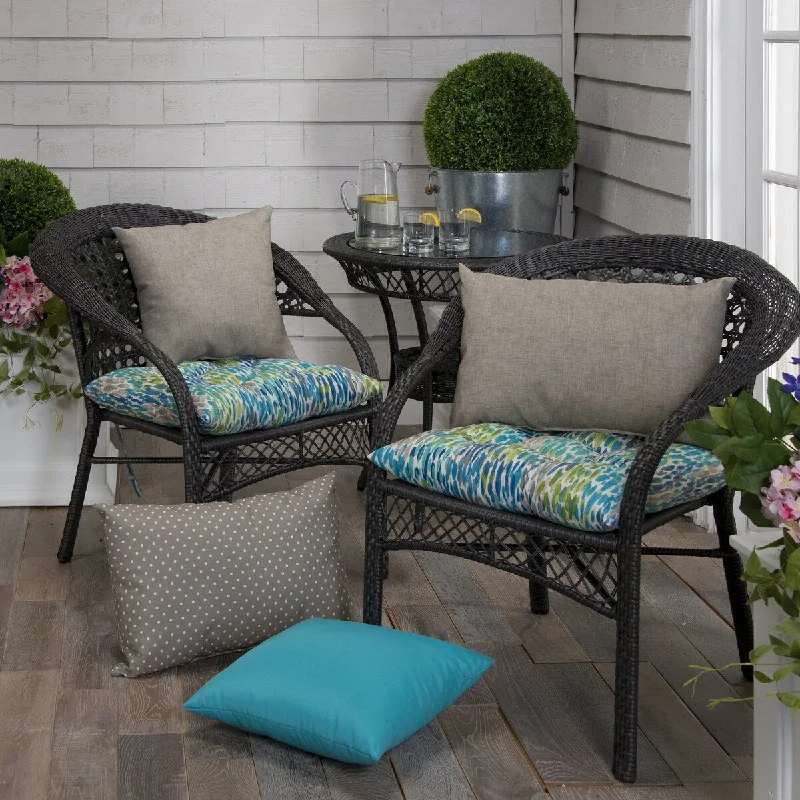 Don’t Miss Out Peacock Feathers Blue Tufted Seat Cushion With Ties 2 Pack