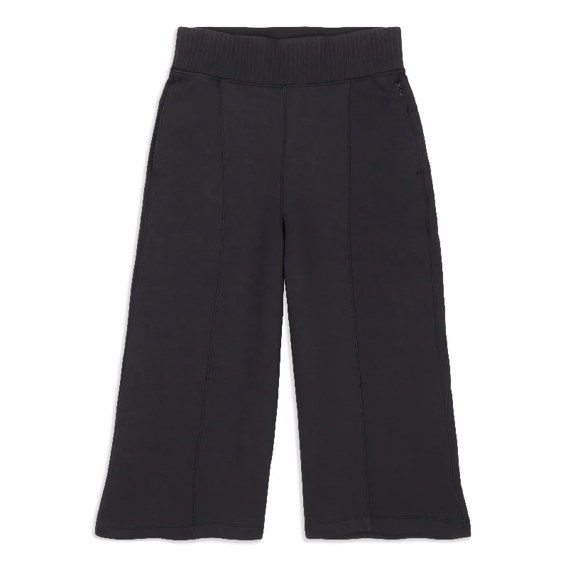 Blowout Deals Dynamic Days Bermuda Short - Resale