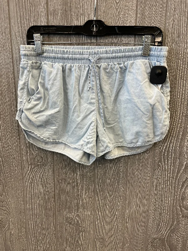 Super Savings Shorts By Bcbgeneration In Blue, Size: 4