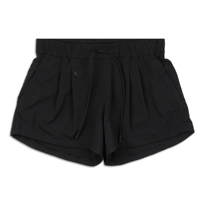 Fantastic Offers Stroll at Sundown WovenAir™ Short