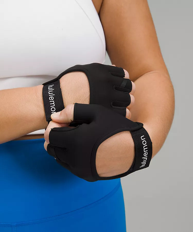 Inventory Reduction Lululemon Wunder Train Gloves