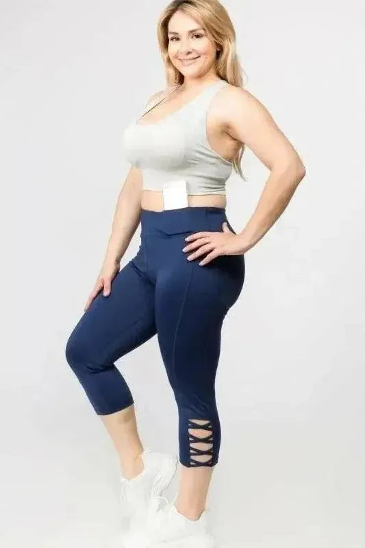 Deal Dash Yoga Capri Cutout Leggings (Plus Size)